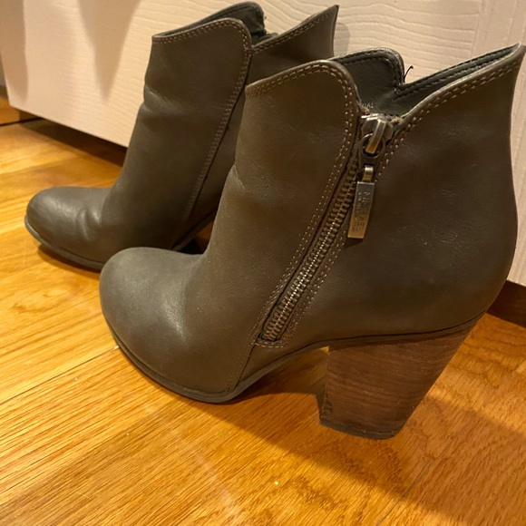 Michael Shannon Zip-Up Booties Size 7 - Picture 4 of 5